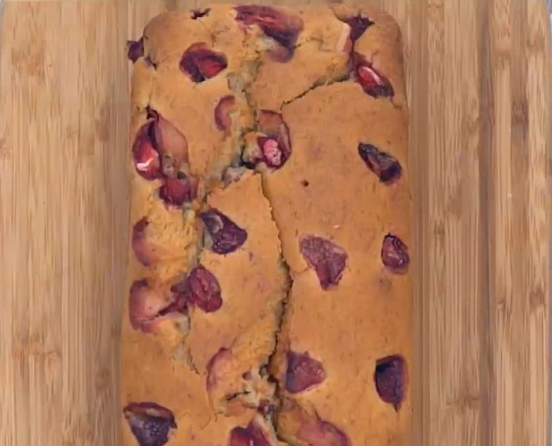 Strawberry Banana Bread Recipe