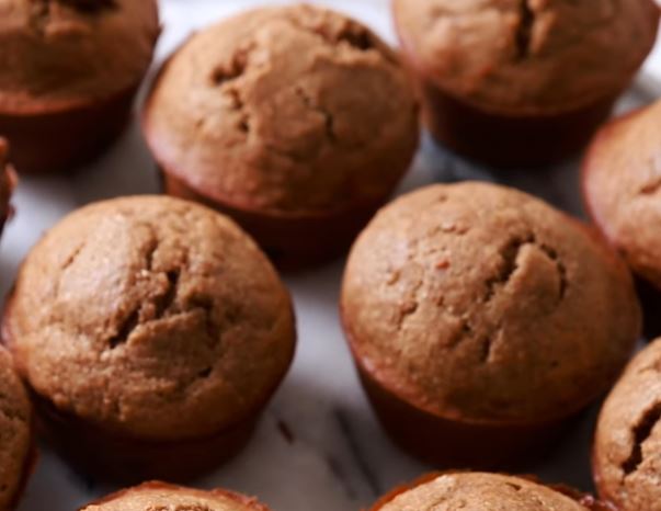 Healthy Banana Bread Muffins
